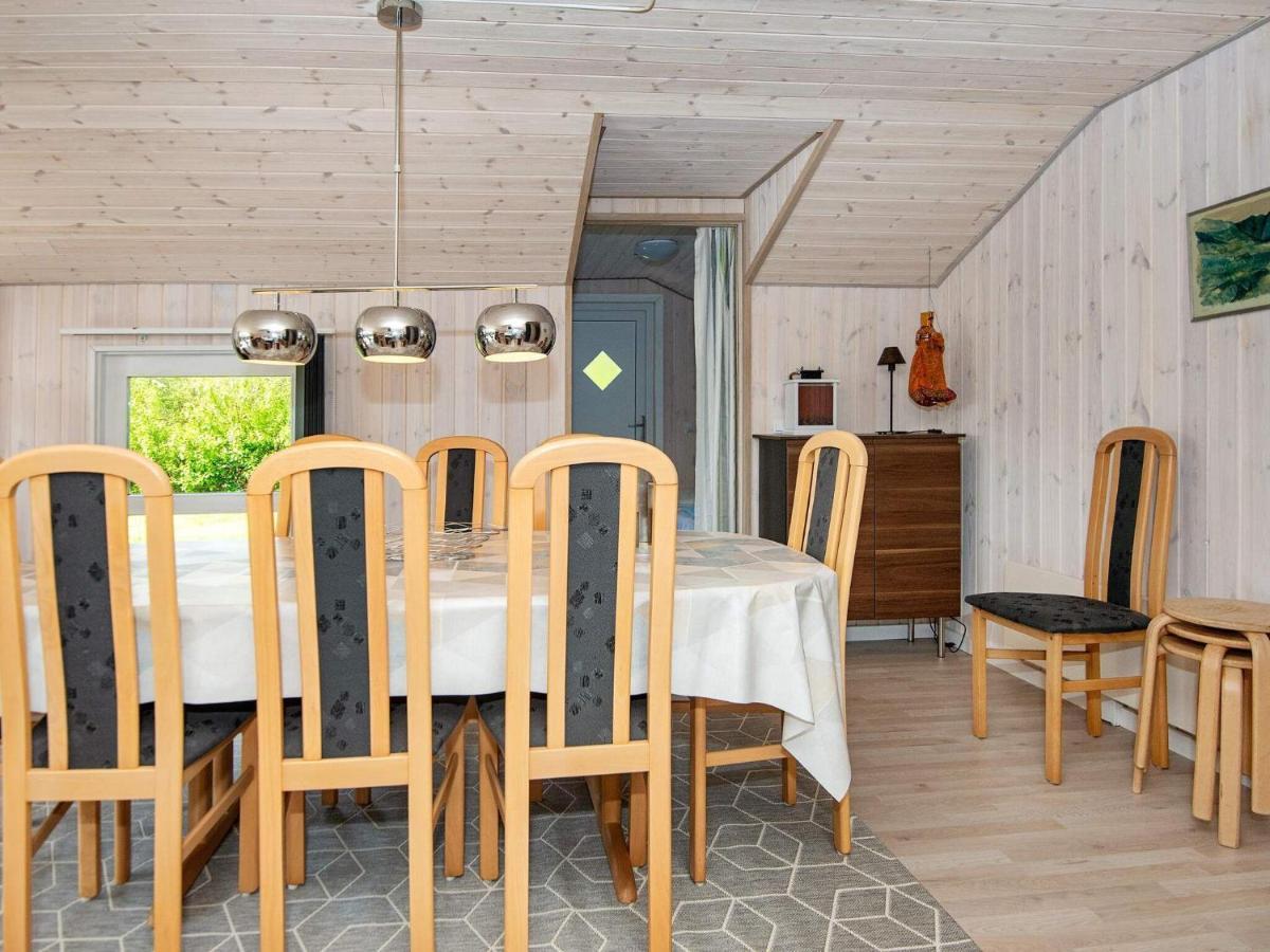 8 Person Holiday Home In Hejls Εξωτερικό φωτογραφία