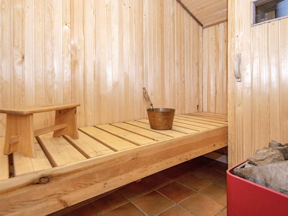 8 Person Holiday Home In Hejls Εξωτερικό φωτογραφία